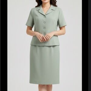 Le Suit Women's 2-Piece Classic Skirt Suit Set